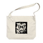 TIGER_LEEのブルース・リー先生 お気に入りの寅 🐯 Big Shoulder Bag