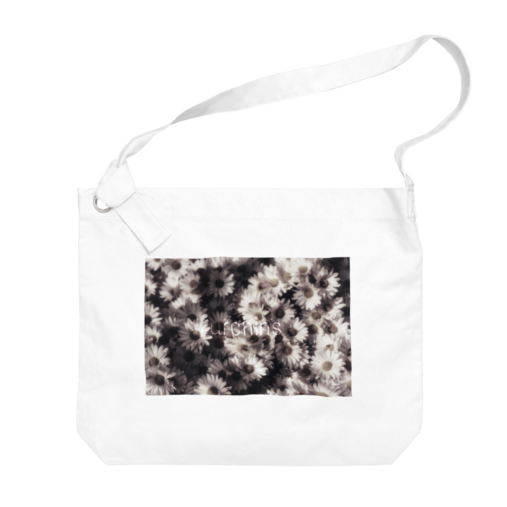 urchins.のMONOQLO Big Shoulder Bag