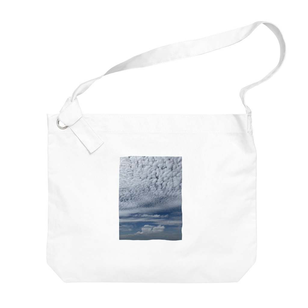 kumaneko-の青空と雲 Big Shoulder Bag