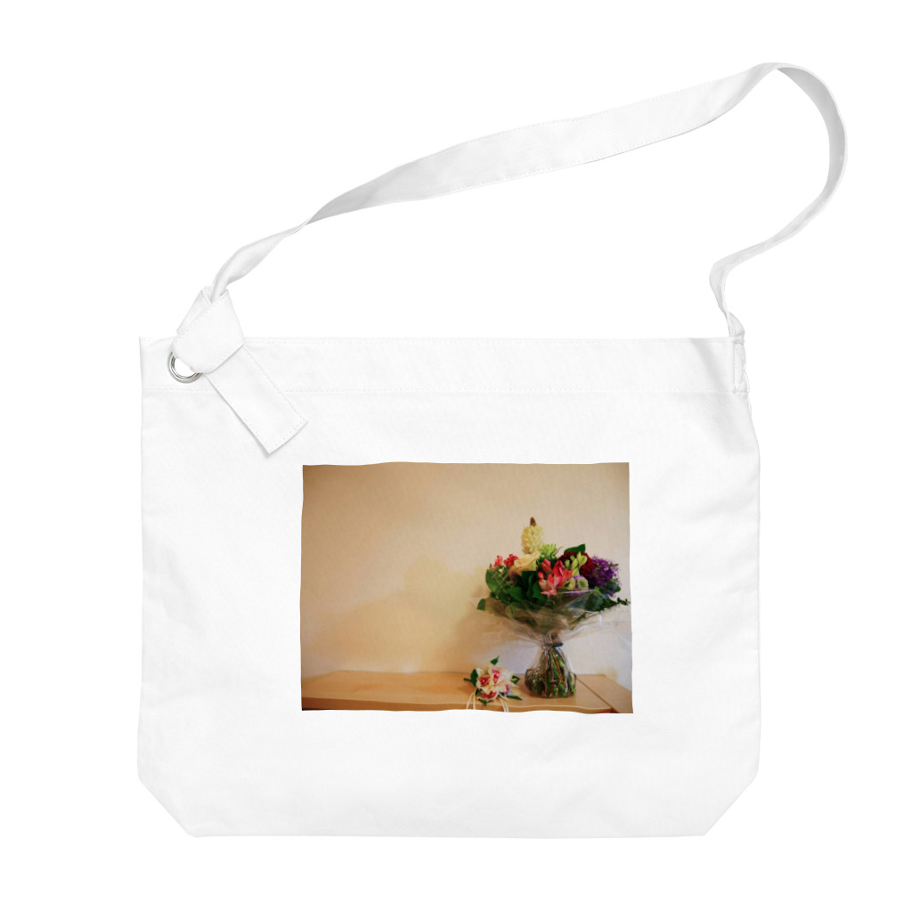 咲きショップのブーケとブートニア Big Shoulder Bag