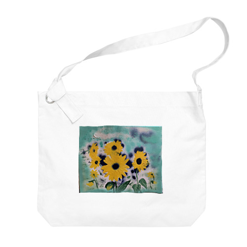 Sun flower doesn’t like others.  Big Shoulder Bag