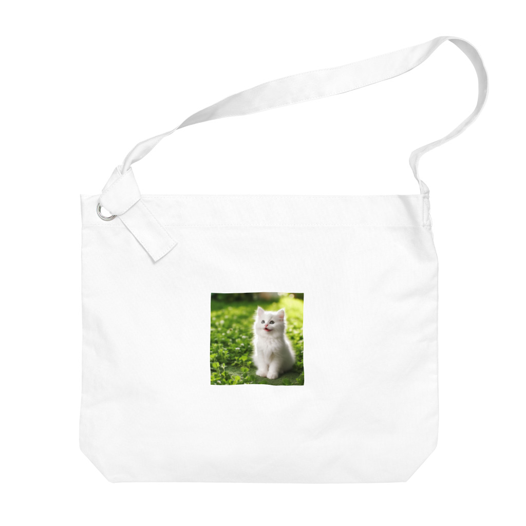 すずらんの笑ってる可愛い白い猫 Big Shoulder Bag
