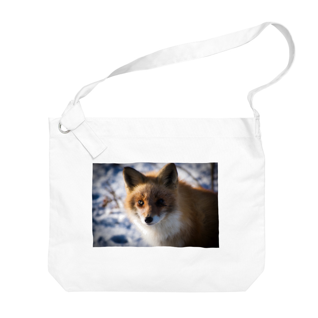 すみれの写真の野付半島で生きる狐 Big Shoulder Bag