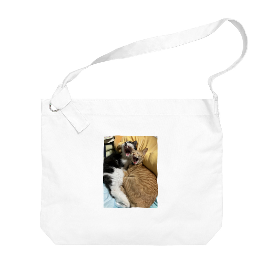 ayamomohidemiのキュートな猫猫あくび Big Shoulder Bag