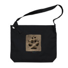 paweyetailの犬の足跡 Big Shoulder Bag