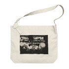 QLTONE10周年記念グッズ特設ページの白熱 ビッグショルダーバッグ