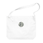 sansamのFlower circle Big Shoulder Bag