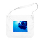 aome_no_pierrotのdeep blue Big Shoulder Bag