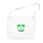 M-CREAMSODAのtropicalヤシ カラー Big Shoulder Bag