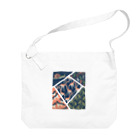 Saza-nami Antique designのとかげ・かえる・かたつむり・きりん Big Shoulder Bag