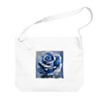 Rebelideaの青いバラ Big Shoulder Bag