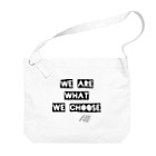 The Innovation ShopのWE ARE WHAT WE CHOOSE ビッグショルダーバッグ