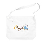 OmisoChillの<OmisoChill> チンチラロゴ おみそ ver Big Shoulder Bag