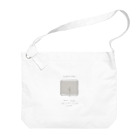 rilybiiのwhite grayish peach tea × white flower Big Shoulder Bag