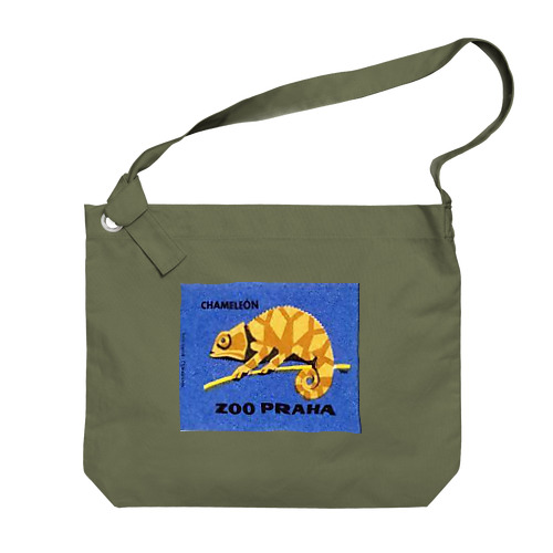 チェコ・プラハ動物園　カメレオン Big Shoulder Bag