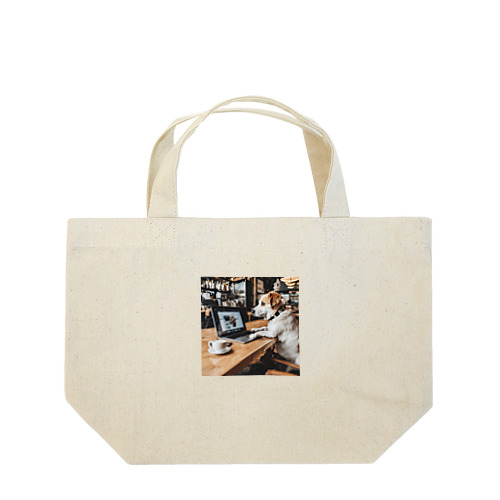 喫茶店でリモートワーク犬 Lunch Tote Bag