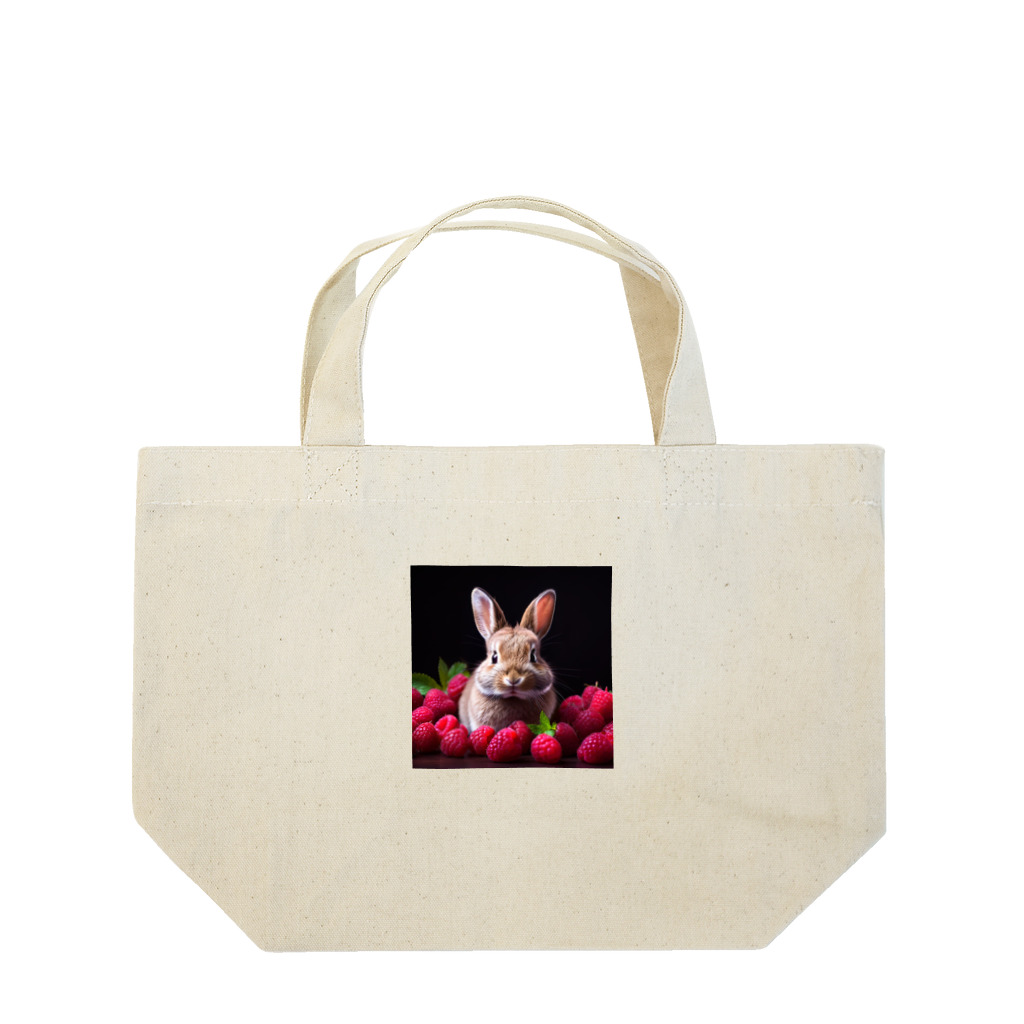 ZeroCreativeのラズベリーラビット Lunch Tote Bag