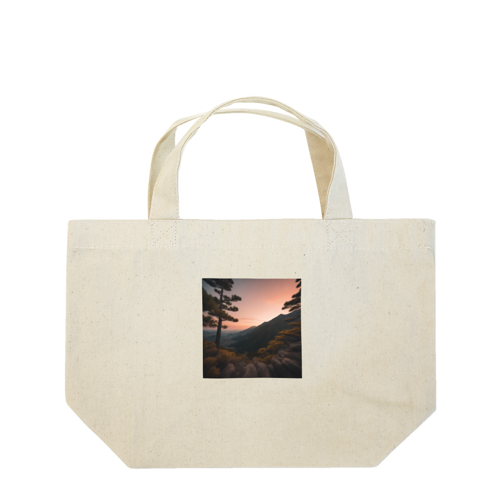 chachamaaruの夕陽が山々にそそぐ美しい光 Lunch Tote Bag