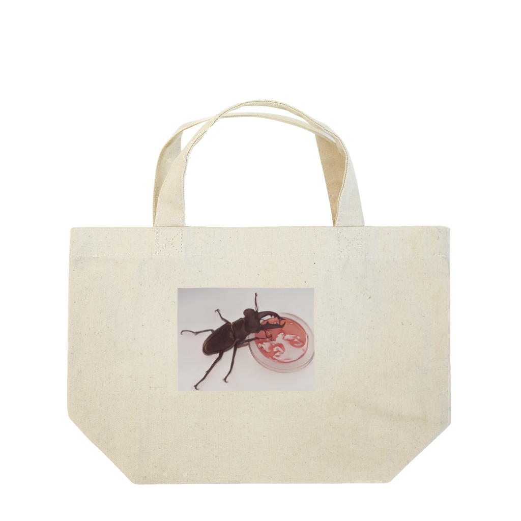 吹雪のミヤマクワガタ Lunch Tote Bag