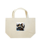 Lovers-chapelの「男」と「女」が拳銃を手に Lunch Tote Bag