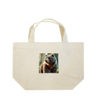 たくみのグッズ販売の蜂を飼っているなクマ Lunch Tote Bag