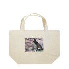 Toshiko’s shopの甲斐犬の大あくび Lunch Tote Bag