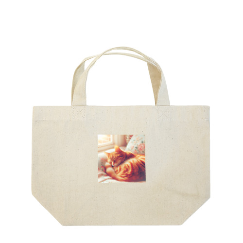 気持ちよさそうに寝ている猫 Lunch Tote Bag