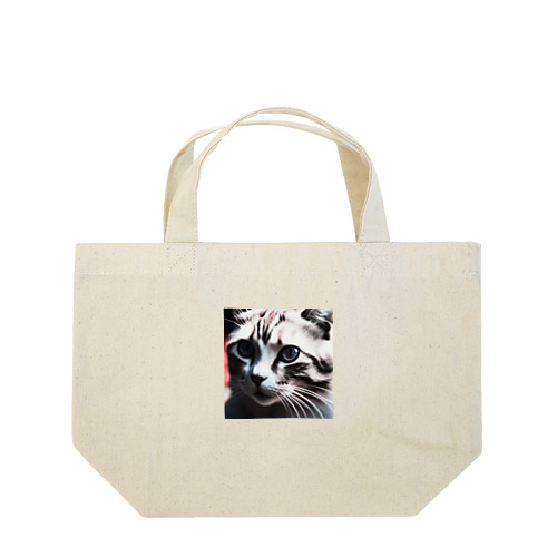 見つめているネコ[ポスター] Lunch Tote Bag