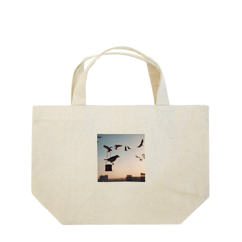 夕方の鳥 Lunch Tote Bag