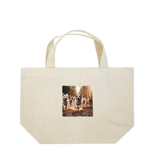 走り回っている犬達 Lunch Tote Bag