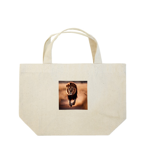 走っているライオン Lunch Tote Bag