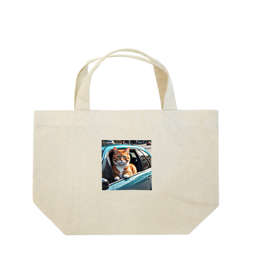 ドライブ中の猫 Lunch Tote Bag