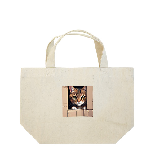 物陰から観察するかわいい猫 Lunch Tote Bag