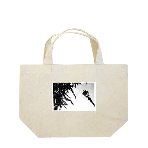 横浜の風景〈ガス灯と銀杏〉 Lunch Tote Bag