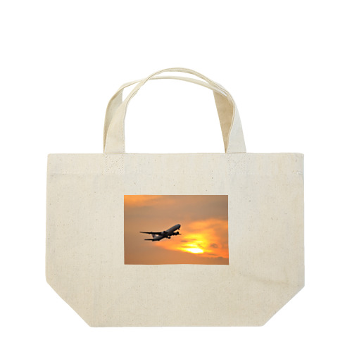 夕暮れの羽田国際空港 Lunch Tote Bag