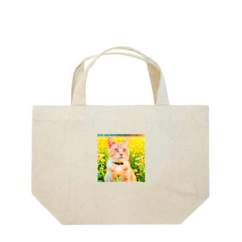 猫の水彩画/花畑のチャシロねこのイラスト/茶白ネコ ランチトートバッグ