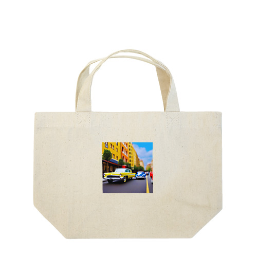 クラシックカーと街並み Lunch Tote Bag