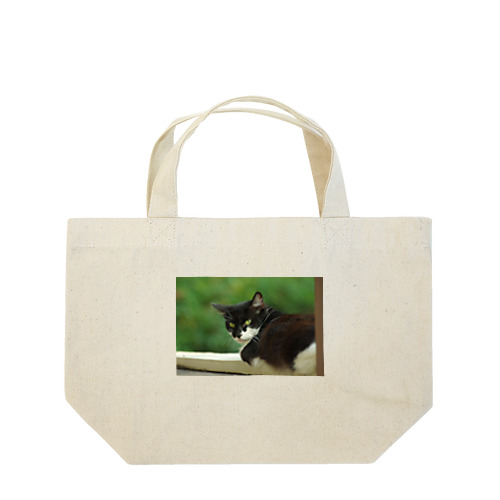 振り向くネコ Lunch Tote Bag