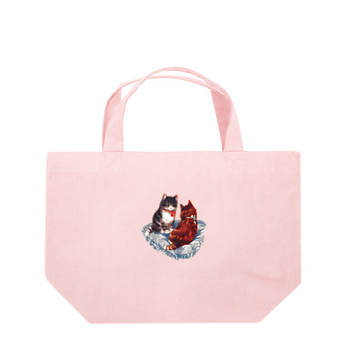 クッションの上のふたご猫 Lunch Tote Bag