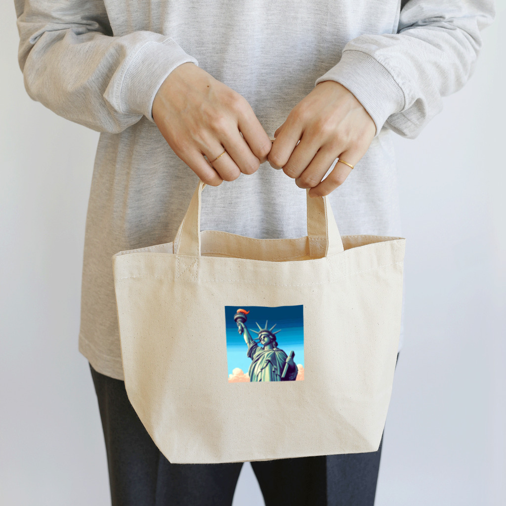 Pixel Art Goodsの自由の女神像（pixel art） Lunch Tote Bag