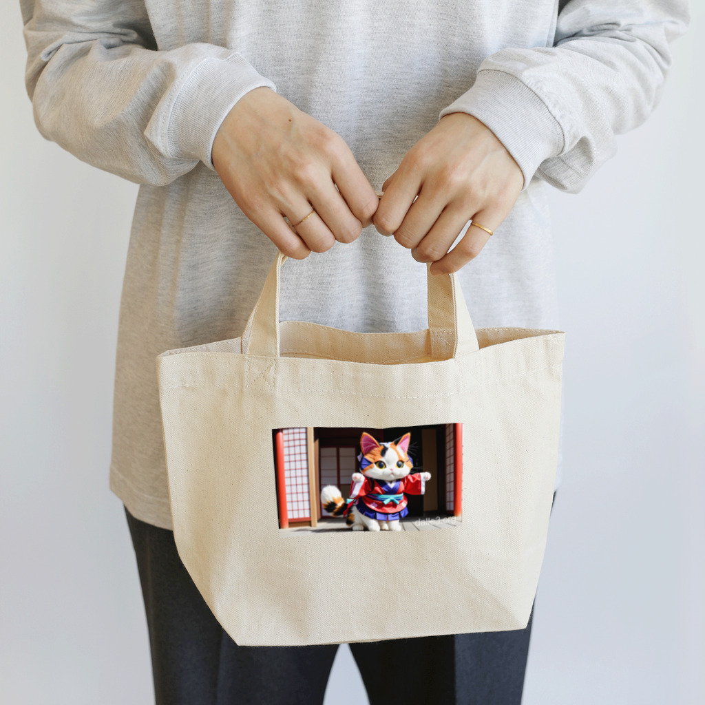 Lake Houseの三毛猫のグッズ Lunch Tote Bag