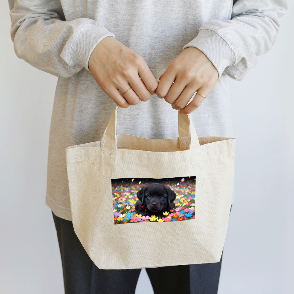 UNIQUE〜AIアートショップ〜のラブラドールの子犬 Lunch Tote Bag