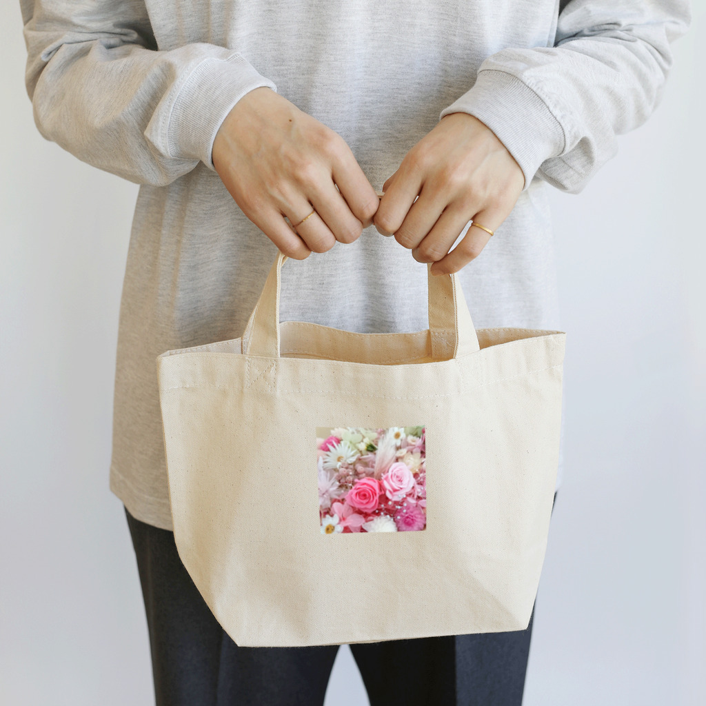 meke flowersのピンクローズのガーリーな花柄 Lunch Tote Bag