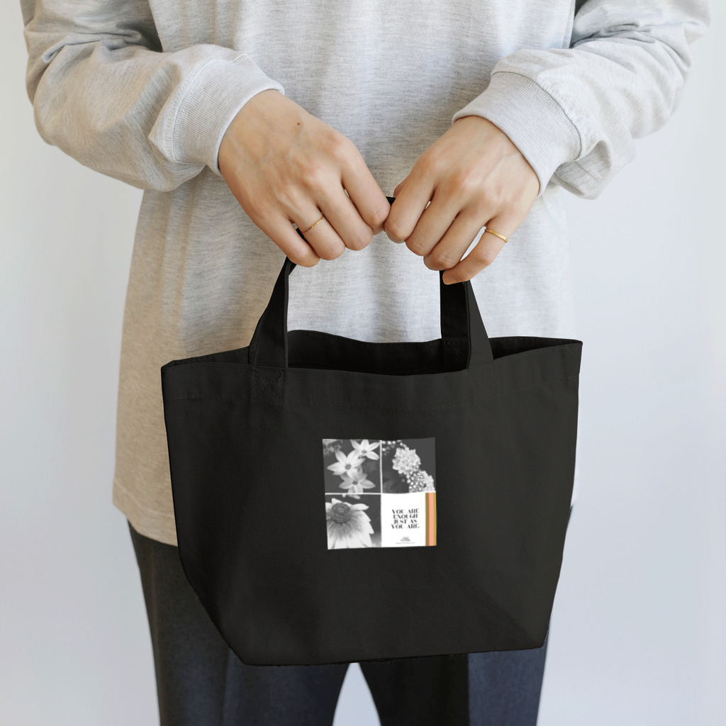 ChicClassic（しっくくらしっく）のお花・You are enough just as you are. Lunch Tote Bag