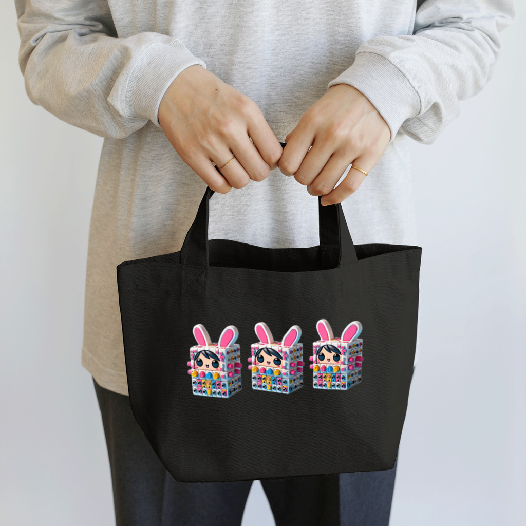 Bush Clover Original のBunny Button Lunch Tote Bag