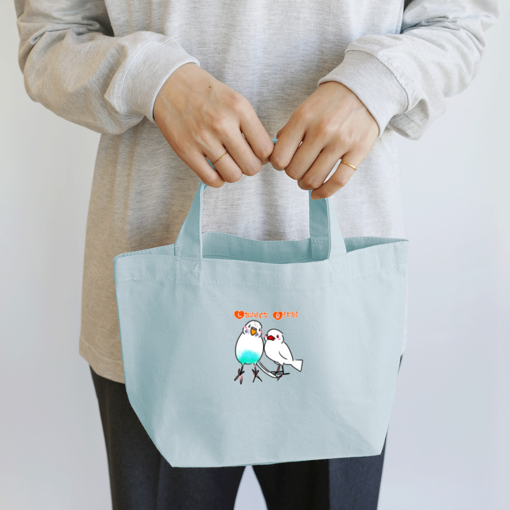 Lily bird（リリーバード）の寄り添うインコと文鳥 ロゴ入り① Lunch Tote Bag