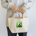 jmjmjmのサッカー好きな家族や友達にプレゼントしよう！ Lunch Tote Bag
