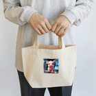 MTHのデータを分析するミニブタ Lunch Tote Bag