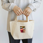 癒しの空間のドリンク Lunch Tote Bag