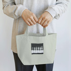 鬼鞍 ONIKURAのRabbit Chess Ⅱ white Lunch Tote Bag